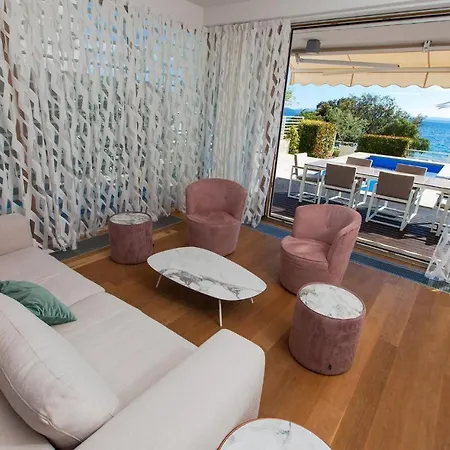 Calla Holiday home *